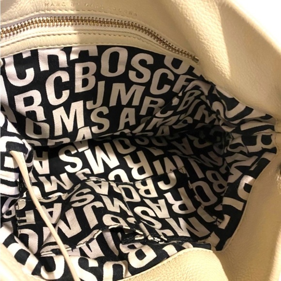 Marc by Marc Jacob’s Elegant cream Shoulder Bag - Picture 7 of 10